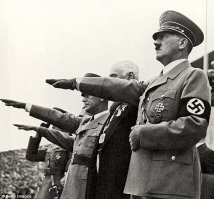 Xyanua: Chất độc vô song từ xa xưa đến hiện đại 3 BSEO 1 hitler