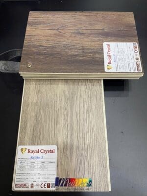 Sàn SPC Royal Crystal RCDW104-3 5.0mm Đế Cao Su 4 Sàn SPC Royal Crystal RCDW104-3 5.0mm đế cao su