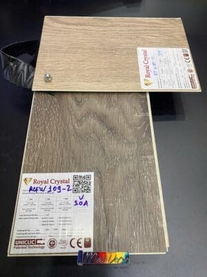 Sàn SPC Royal Crystal RCDW109-2 Đế Cao Su 4 Sàn SPC Royal Crystal RCDW109-2 đế cao su